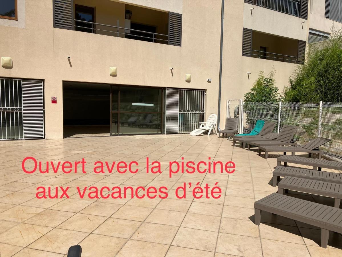 Superbe Appartement A Uzes Avec Place De Parking المظهر الخارجي الصورة